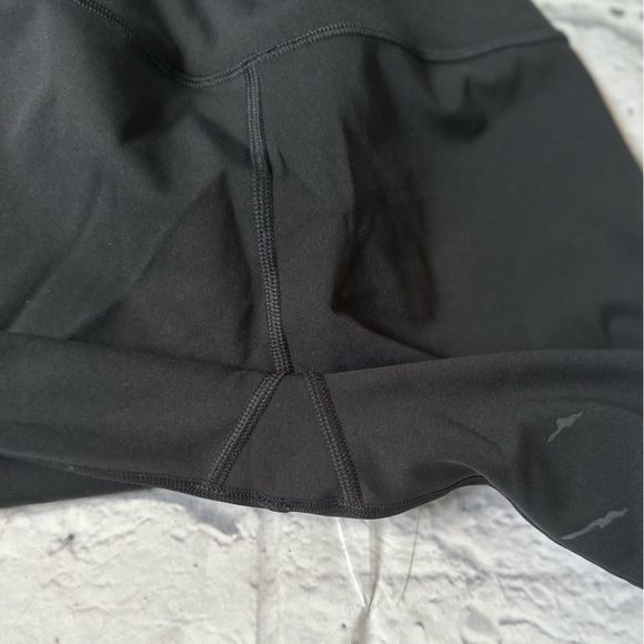 Lululemon Lunar New Year Wunder Under High-Rise Tight 25" ~ Size 6. - Picture 11 of 13